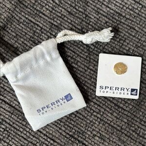 Sperry Gold Button with Pouch